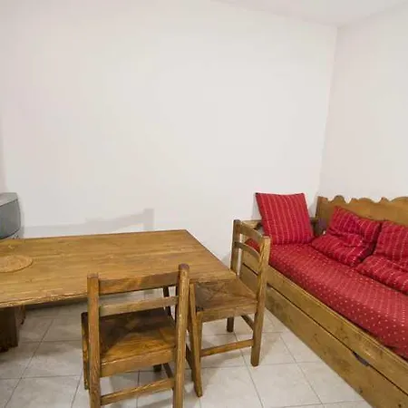 Alba Apartment *